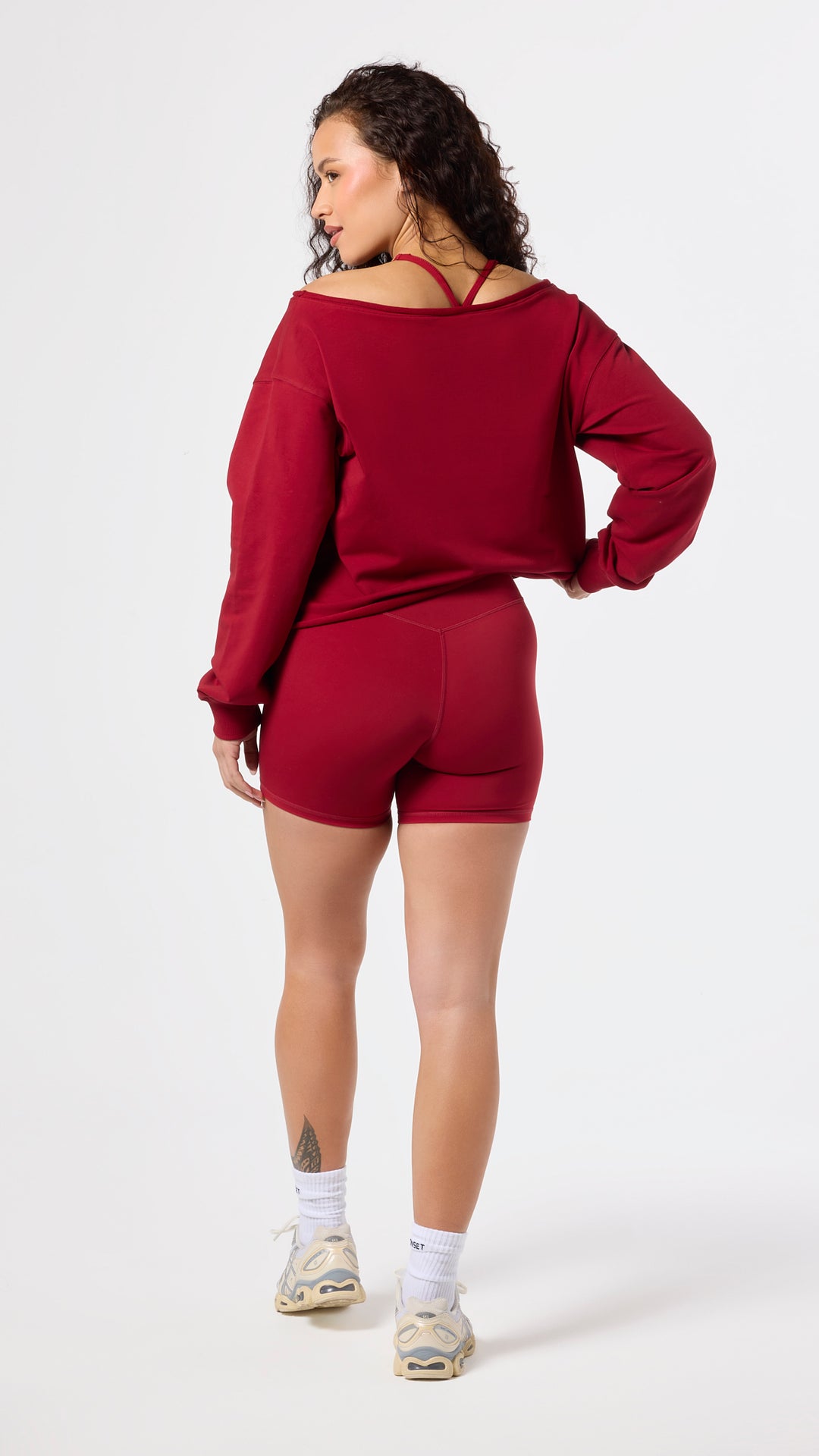 Off-The-Shoulder Sweatshirt – ONSET