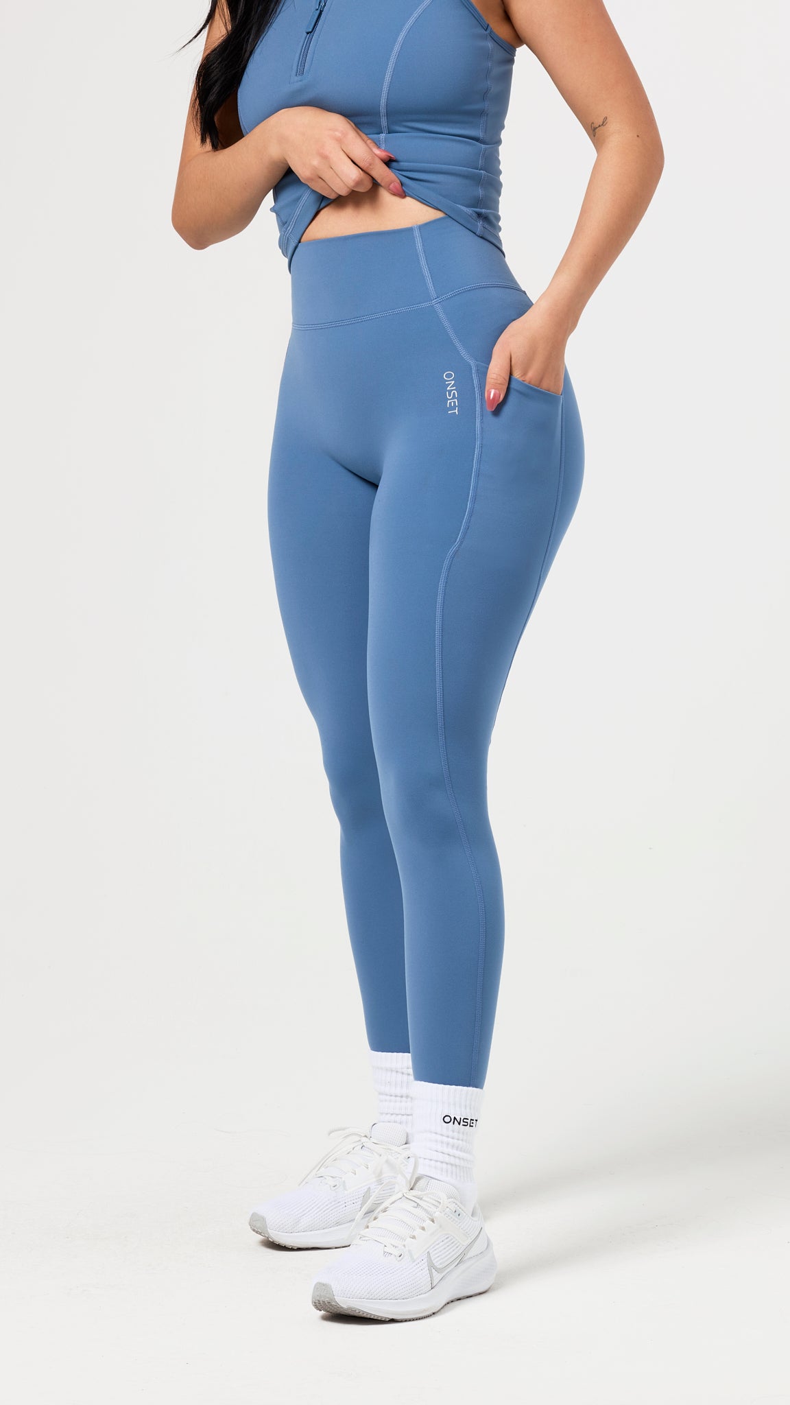 Live Well Pockets V-Leggings