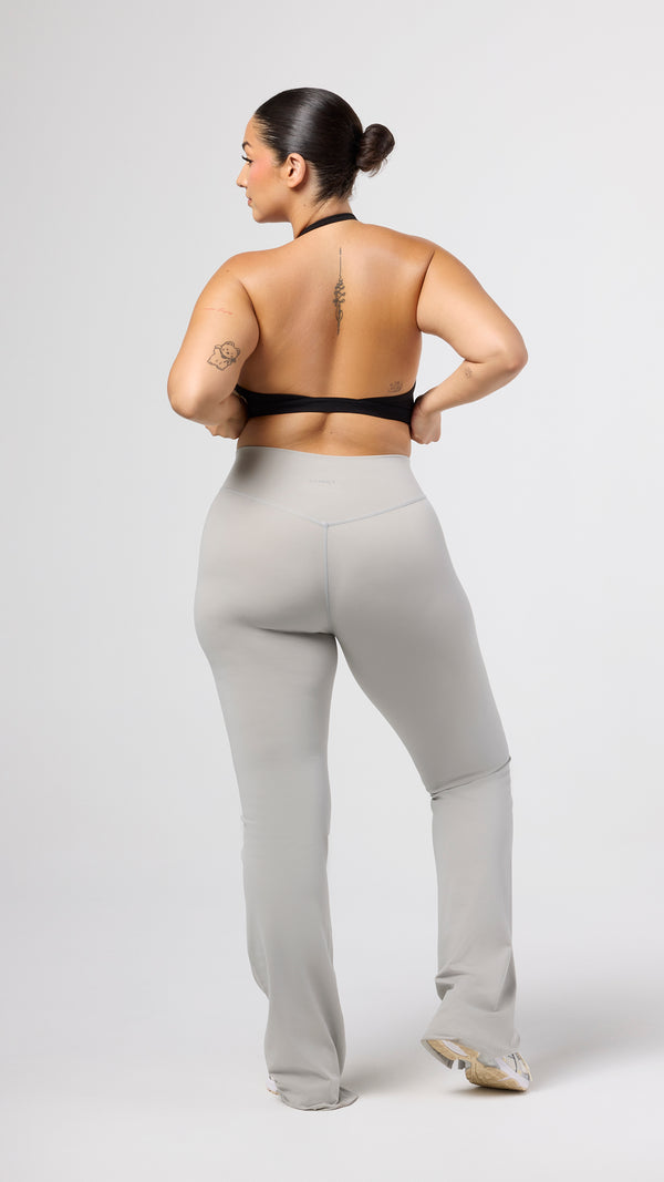 Embody Halter Sports Bra - Vista alternativa
