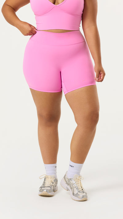 Signature High-Waisted 5.5" Shorts
