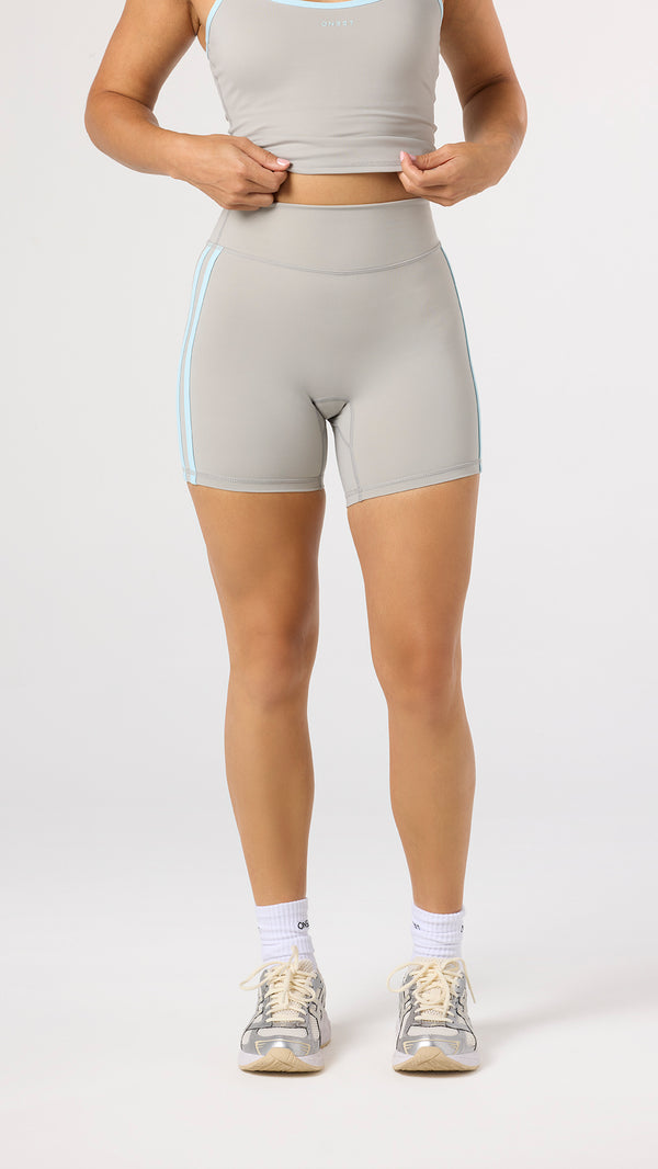 Embody High-Waisted 5.5'' Shorts - Vista alternativa